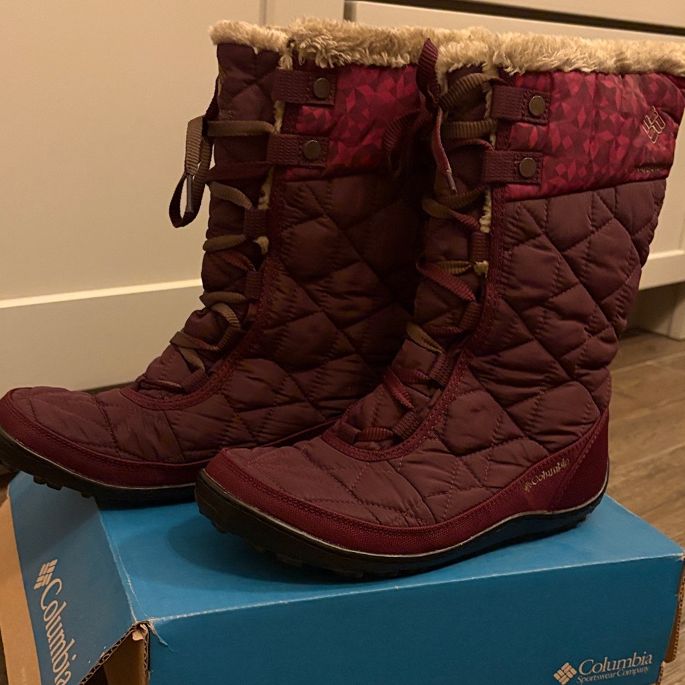 Columbia Women's Burgundy Winter Boots - Picture 2 of 4